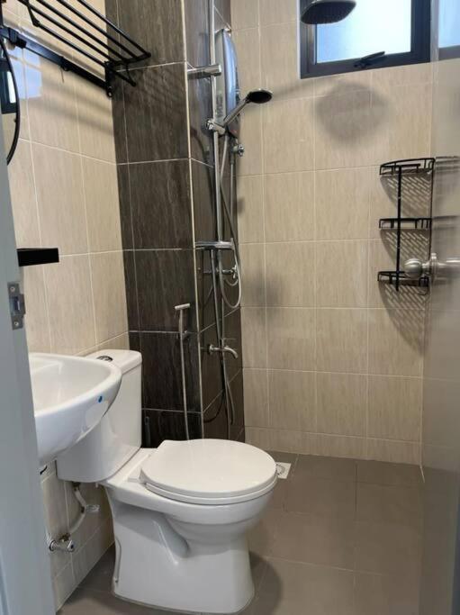 קאג'אנג Attractive 3 Bedroom Condo With Pool-D Raudhah Homestay מראה חיצוני תמונה