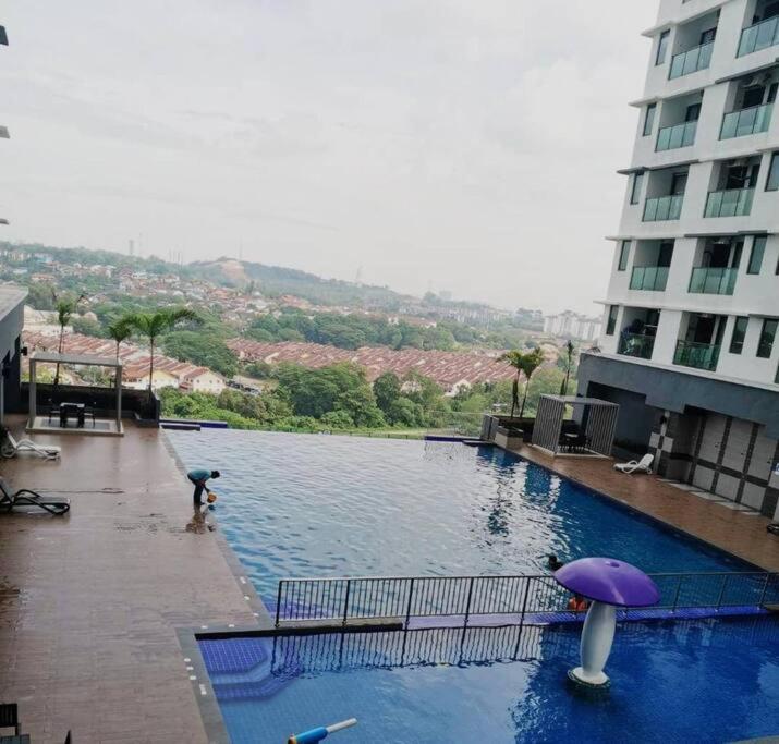 קאג'אנג Attractive 3 Bedroom Condo With Pool-D Raudhah Homestay מראה חיצוני תמונה